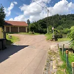 Le Clara Nyaraló
